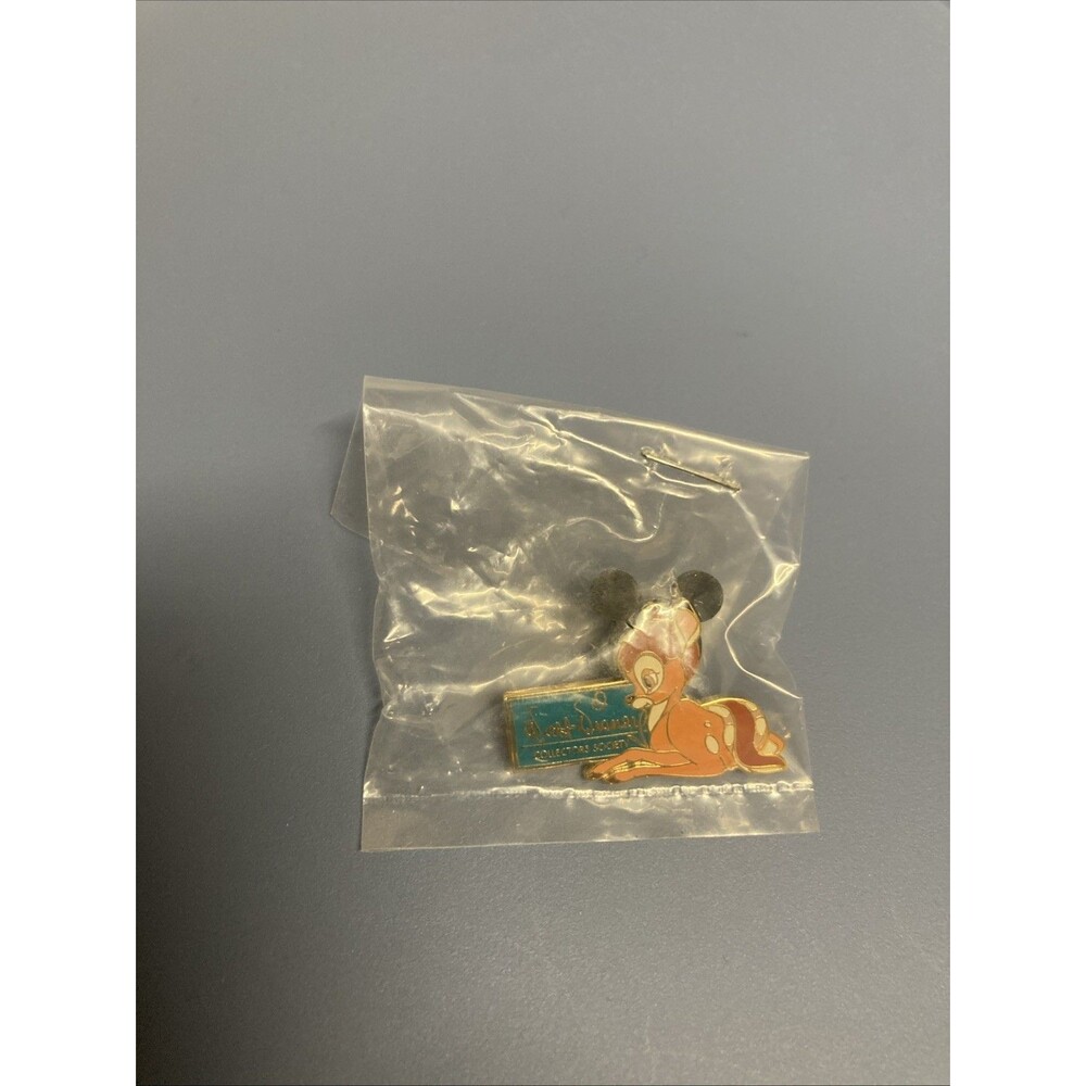 Vintage Disney Pin WDCS 2004 Bambi Membership Pin - New In Packaging